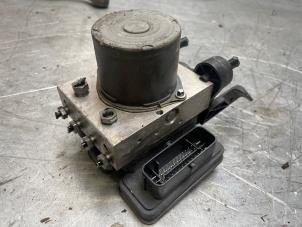 Gebruikte ABS Pomp Mercedes E Estate (S212) E-350 CDI BlueTEC 3.0 V6 24V 4-Matic Prijs € 75,00 Margeregeling aangeboden door Poolman autodemontage