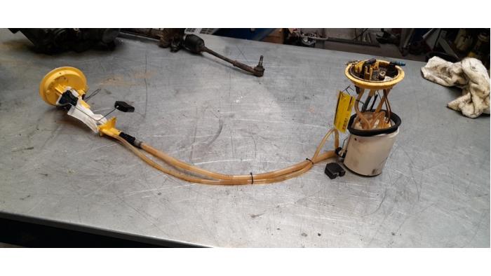 Gebruikte Tank element Pomp Volkswagen Passat Alltrack (3G5) 2.0 TDI BiTurbo 16V 4Motion Prijs € 50,00 Margeregeling aangeboden door Poolman autodemontage