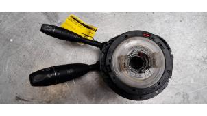 Gebruikte Combischakelaar Stuurkolom Mercedes C (W204) 1.6 C-180K 16V BlueEfficiency Prijs € 40,00 Margeregeling aangeboden door Poolman autodemontage
