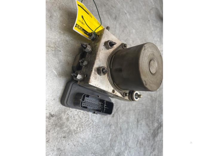 Gebruikte ABS Pomp Peugeot Boxer (U9) 2.2 HDi 150 Prijs € 60,50 Inclusief btw aangeboden door Poolman autodemontage