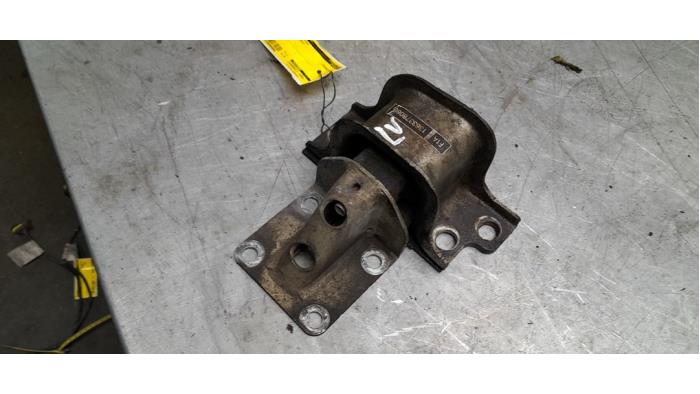 Gebruikte Versnellingsbak Steun Peugeot Boxer (U9) 2.2 HDi 150 Prijs € 36,30 Inclusief btw aangeboden door Poolman autodemontage