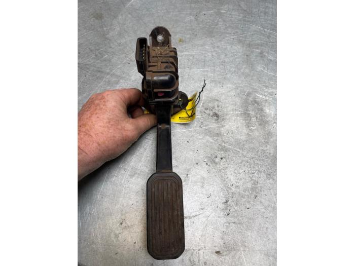 Gebruikte Sensor Gaspedaalpositie Toyota Land Cruiser (J12) 3.0 D-4D 16V Prijs € 30,00 Margeregeling aangeboden door Poolman autodemontage