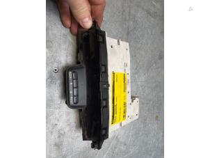 Gebruikte Display Interieur Toyota Land Cruiser (J12) 3.0 D-4D 16V Prijs € 50,00 Margeregeling aangeboden door Poolman autodemontage