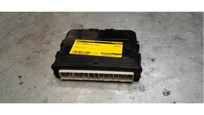 Gebruikte Computer ABS Toyota Land Cruiser (J12) 3.0 D-4D 16V Prijs € 50,00 Margeregeling aangeboden door Poolman autodemontage