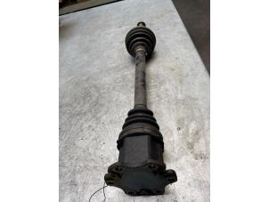 Gebruikte Cardanas links-voor (VWA) Audi A6 (C6) 2.4 V6 24V Prijs € 40,00 Margeregeling aangeboden door Poolman autodemontage