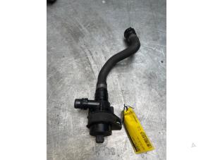 Gebruikte Waterpomp BMW X5 (E53) 3.0 24V Prijs € 30,00 Margeregeling aangeboden door Poolman autodemontage