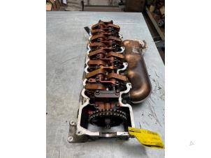 Gebruikte Cilinderkop Mercedes E (W211) 5.0 E-500 V8 24V Prijs € 250,00 Margeregeling aangeboden door Poolman autodemontage