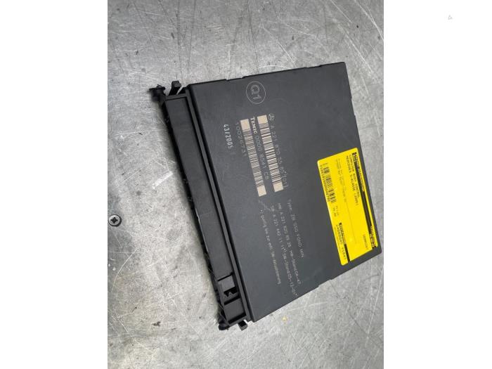 Gebruikte Computer Body Control Mercedes S (W221) 3.5 S-350 24V Prijs € 50,00 Margeregeling aangeboden door Poolman autodemontage