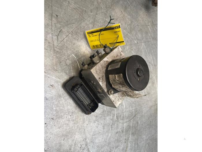 Gebruikte ABS Pomp Opel Insignia 1.4 Turbo 16V Ecotec Prijs € 40,00 Margeregeling aangeboden door Poolman autodemontage