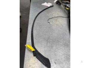 Gebruikte Deurrubber 4Deurs rechts-voor Tesla Model X 100X Prijs € 50,00 Margeregeling aangeboden door Poolman autodemontage