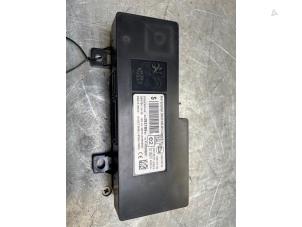 Gebruikte Bluetooth module Peugeot 2008 (UD/UK/UR/US/UX) 1.2 VTi 12V PureTech 130 Prijs € 40,00 Margeregeling aangeboden door Poolman autodemontage