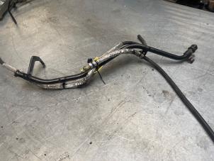 Gebruikte Vulpijp olie Jeep Grand Cherokee (WK/WK2) 3.0 CRD V6 24V Prijs € 40,00 Margeregeling aangeboden door Poolman autodemontage