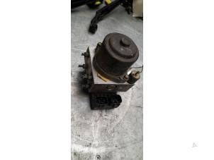 Gebruikte ABS Pomp Toyota Land Cruiser 90 (J9) 3.0 TD Prijs € 60,00 Margeregeling aangeboden door Poolman autodemontage