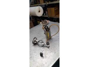 Gebruikte Tank element Pomp Opel Antara (LA6) 2.4 16V 4x4 Prijs € 50,00 Margeregeling aangeboden door Poolman autodemontage
