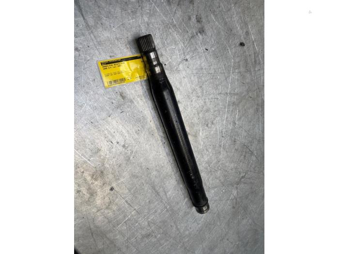 Gebruikte Aandrijfas rechts-voor Saab 9-5 Estate (YS3E) 2.3 Turbo 16V Prijs € 40,00 Margeregeling aangeboden door Poolman autodemontage