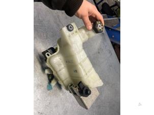 Gebruikte Warmtewisselaar Tesla Model 3 Long Range AWD 75 kWh Prijs € 50,00 Margeregeling aangeboden door Poolman autodemontage