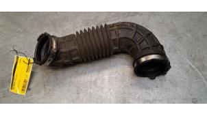 Gebruikte Luchtinlaat slang Ford Transit Custom 2.0 TDCi 16V Eco Blue 170 Prijs € 36,30 Inclusief btw aangeboden door Poolman autodemontage