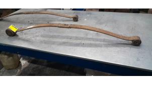 Gebruikte Veerblad achter Ford Transit Custom 2.0 TDCi 16V Eco Blue 170 Prijs € 48,40 Inclusief btw aangeboden door Poolman autodemontage