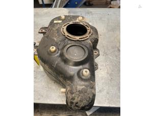 Gebruikte Tank adblue Ford Transit Custom 2.0 TDCi 16V Eco Blue 170 Prijs € 90,75 Inclusief btw aangeboden door Poolman autodemontage