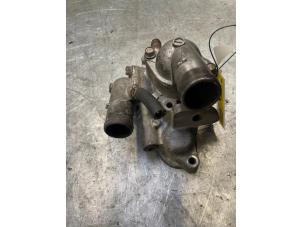 Gebruikte Thermostaathuis Mitsubishi Lancer Sports Sedan (CY/CZ) 1.8 MIVEC 16V Prijs € 30,00 Margeregeling aangeboden door Poolman autodemontage