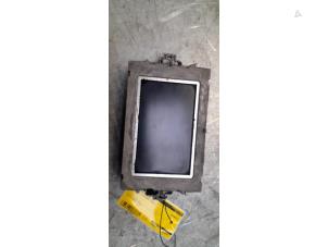 Gebruikte Display Interieur Mercedes C (W204) 2.2 C-200 CDI 16V BlueEFFICIENCY Prijs € 75,00 Margeregeling aangeboden door Poolman autodemontage