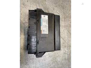 Gebruikte Deur module Volvo XC70 (BZ) 3.2 24V AWD Prijs € 50,00 Margeregeling aangeboden door Poolman autodemontage