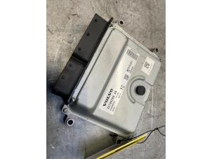 Gebruikte Computer Motormanagement Volvo XC70 (BZ) 3.2 24V AWD Prijs € 50,00 Margeregeling aangeboden door Poolman autodemontage