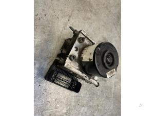 Gebruikte ABS Pomp Mitsubishi Grandis (NA) 2.4 16V MIVEC Prijs € 50,00 Margeregeling aangeboden door Poolman autodemontage