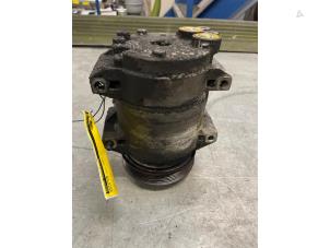 Gebruikte Pomp Airco Volvo V70 (SW) 2.4 D5 20V Prijs € 50,00 Margeregeling aangeboden door Poolman autodemontage
