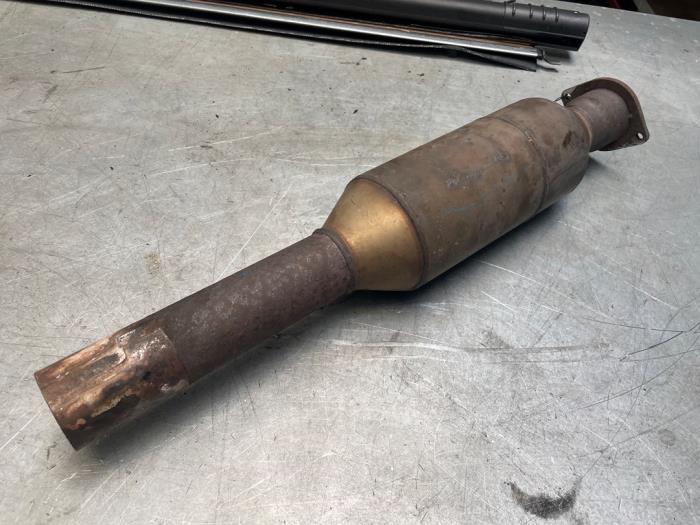 Katalysator van een Volvo V70 (SW) 2.4 D5 20V 2005