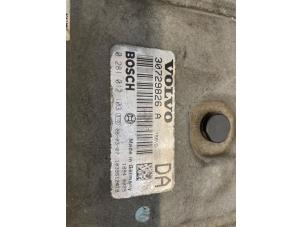 Gebruikte Computer Motormanagement Volvo V70 (SW) 2.4 D5 20V Prijs € 50,00 Margeregeling aangeboden door Poolman autodemontage