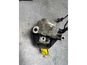 Gebruikte Motorsteun Audi A8 (D4) 3.0 TDI V6 24V Quattro Prijs € 30,00 Margeregeling aangeboden door Poolman autodemontage