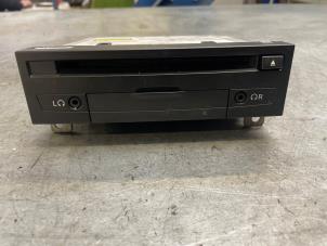 Gebruikte DVD Speler BMW 5 serie (F10) 535i 24V TwinPower Turbo Prijs € 100,00 Margeregeling aangeboden door Poolman autodemontage