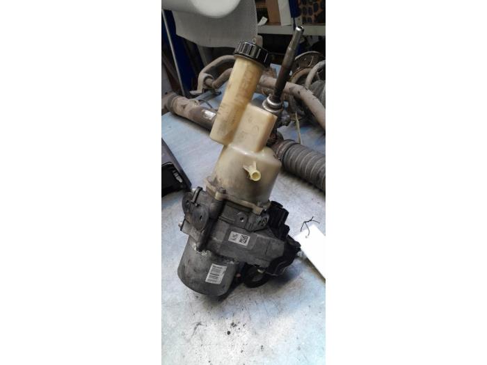 Gebruikte Servopomp Toyota ProAce 2.0 D-4D 150 16V Worker Prijs € 241,99 Inclusief btw aangeboden door Poolman autodemontage