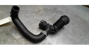 Gebruikte Intercooler Slang Mitsubishi Eclipse Cross (GK/GL) 1.5 Turbo 16V 2WD Prijs € 49,99 Margeregeling aangeboden door Poolman autodemontage