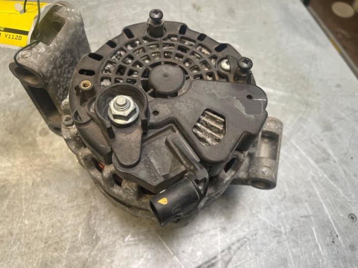 Dynamo van een Ford Ranger 3.2 TDCI 20V 4x4 2013