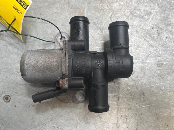 Gebruikte Waterpomp Volkswagen Passat Variant (3G5) 1.4 GTE 16V Prijs € 30,00 Margeregeling aangeboden door Poolman autodemontage