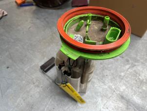Gebruikte Benzinepomp Volkswagen Passat Variant (3G5) 1.4 GTE 16V Prijs € 100,00 Margeregeling aangeboden door Poolman autodemontage