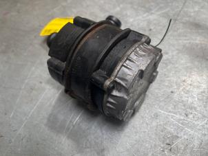 Gebruikte Extra waterpomp Volkswagen Passat Variant (3G5) 1.4 GTE 16V Prijs € 20,00 Margeregeling aangeboden door Poolman autodemontage