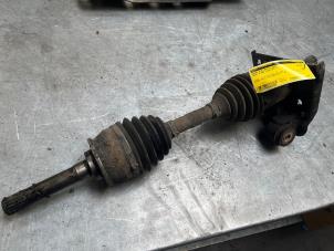 Gebruikte Cardanas rechts-voor (VWA) Isuzu D-Max (TFR/TFS) 2.5 D Twin Turbo 4x4 Prijs € 121,00 Inclusief btw aangeboden door Poolman autodemontage