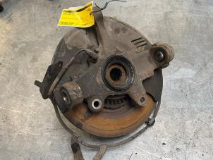 Gebruikte Fusee links-voor Isuzu D-Max (TFR/TFS) 2.5 D Twin Turbo 4x4 Prijs € 121,00 Inclusief btw aangeboden door Poolman autodemontage