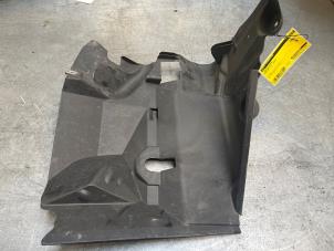 Gebruikte Luchtgeleider Porsche 911 (996) 3.6 Turbo 4 24V Prijs € 40,00 Margeregeling aangeboden door Poolman autodemontage