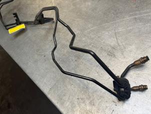 Gebruikte Oliedruk Leiding Porsche 911 (996) 3.6 Turbo 4 24V Prijs € 75,00 Margeregeling aangeboden door Poolman autodemontage