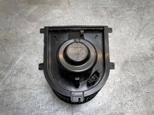Gebruikte Chaufage Ventilatiemotor Porsche 911 (996) 3.6 Turbo 4 24V Prijs € 30,00 Margeregeling aangeboden door Poolman autodemontage