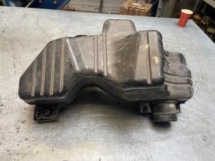 Gebruikte Luchtfilterhuis Honda FR-V (BE) 1.7 16V Prijs € 75,00 Margeregeling aangeboden door Poolman autodemontage