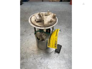 Gebruikte Brandstofpomp Elektrisch Alfa Romeo MiTo (955) 1.4 16V Prijs € 30,00 Margeregeling aangeboden door Poolman autodemontage