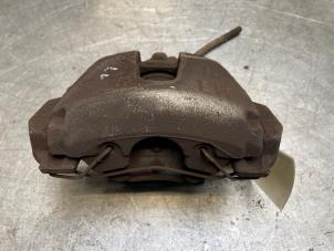 Gebruikte Remklauw (Tang) links-voor Ford Transit Connect (PJ2) 1.6 TDCi 16V 75 Prijs € 36,30 Inclusief btw aangeboden door Poolman autodemontage