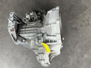 Gebruikte Versnellingsbak Ford Transit Custom 2.0 TDCi 16V Eco Blue 105 Prijs € 1.028,50 Inclusief btw aangeboden door Poolman autodemontage