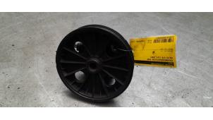 Gebruikte Servopomp Volvo V70 (SW) 2.4 D5 20V Prijs € 39,99 Margeregeling aangeboden door Poolman autodemontage