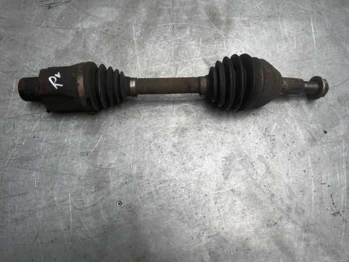 Gebruikte Steekas rechts-voor Opel Antara (LA6) 3.2 V6 24V 4x4 Prijs € 35,00 Margeregeling aangeboden door Poolman autodemontage